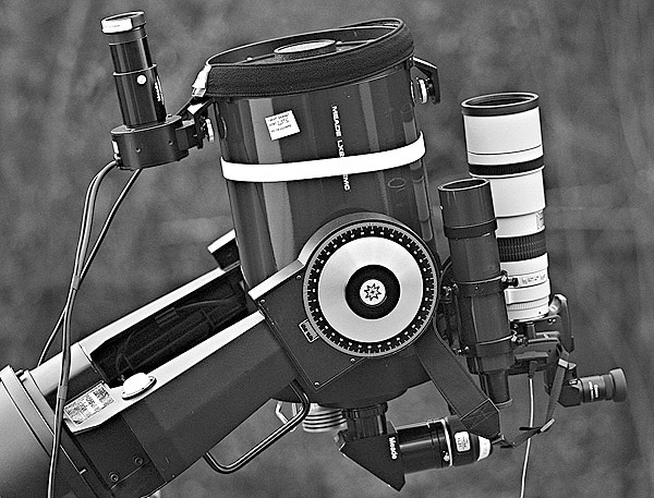 Piggyback astrophotography setup